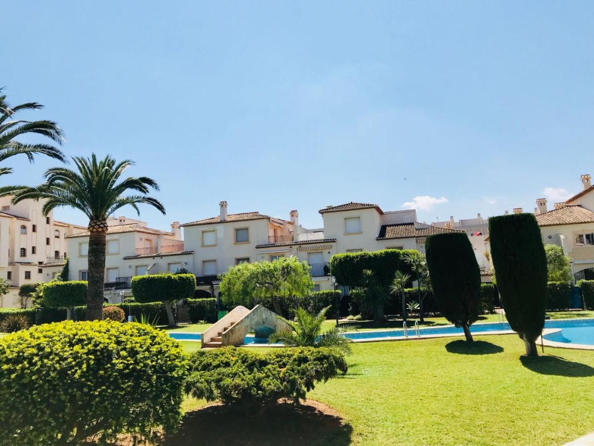 Bungavilla House In La Isla Jávea Exterior photo
